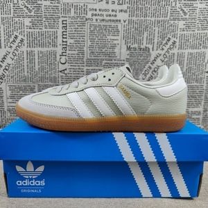 Meet your Posher, Egbert